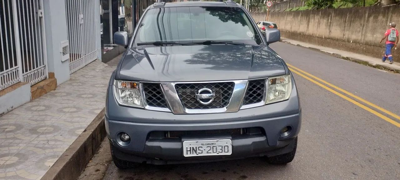 Nissan Frontier Frontier SE/SE Strik CD 4x2 2.5 TB Dies. 2011