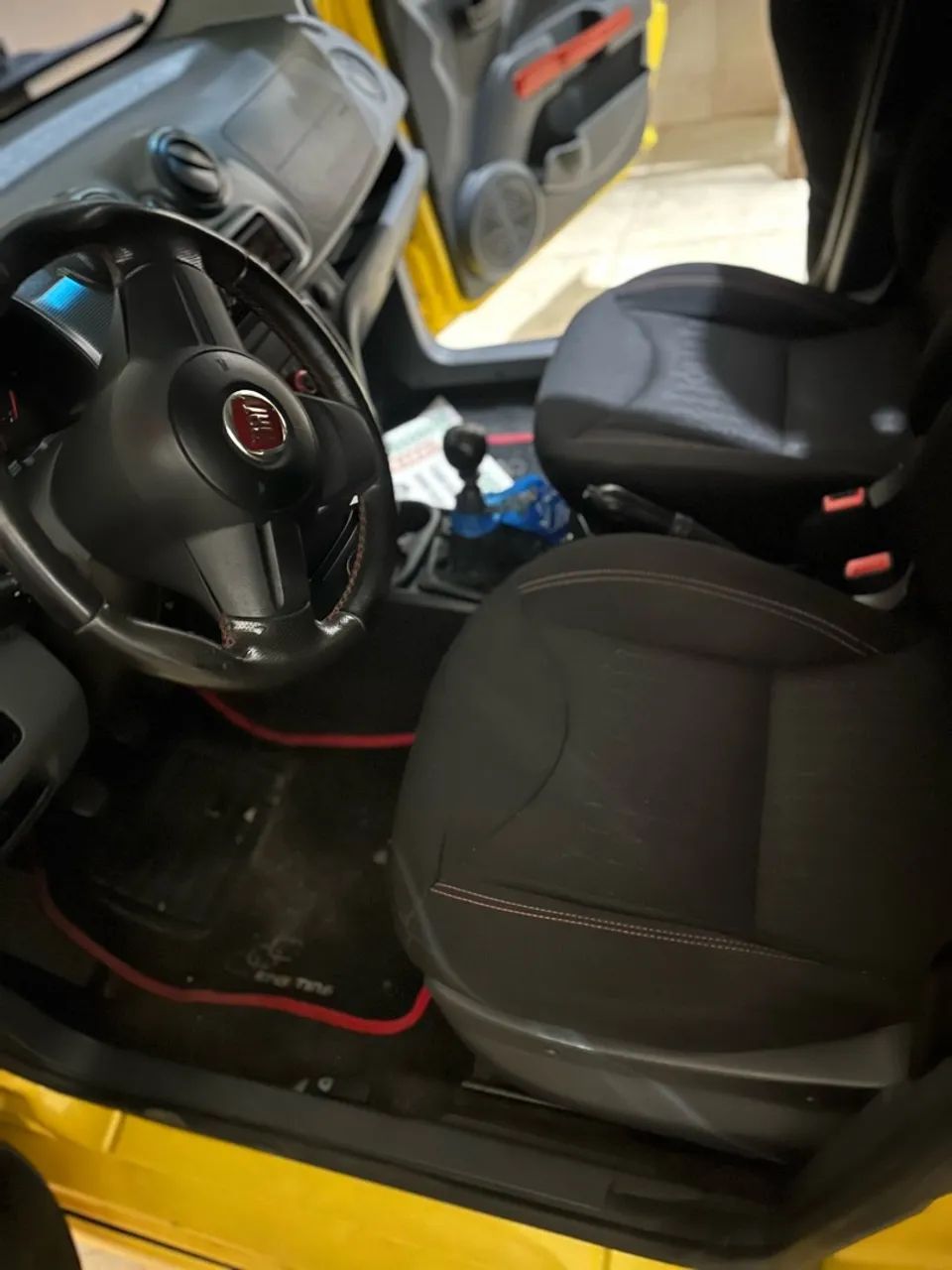 Fiat Uno Sporting 1.4 EVO Fire Flex 8V 4P 2013 - Foto 2