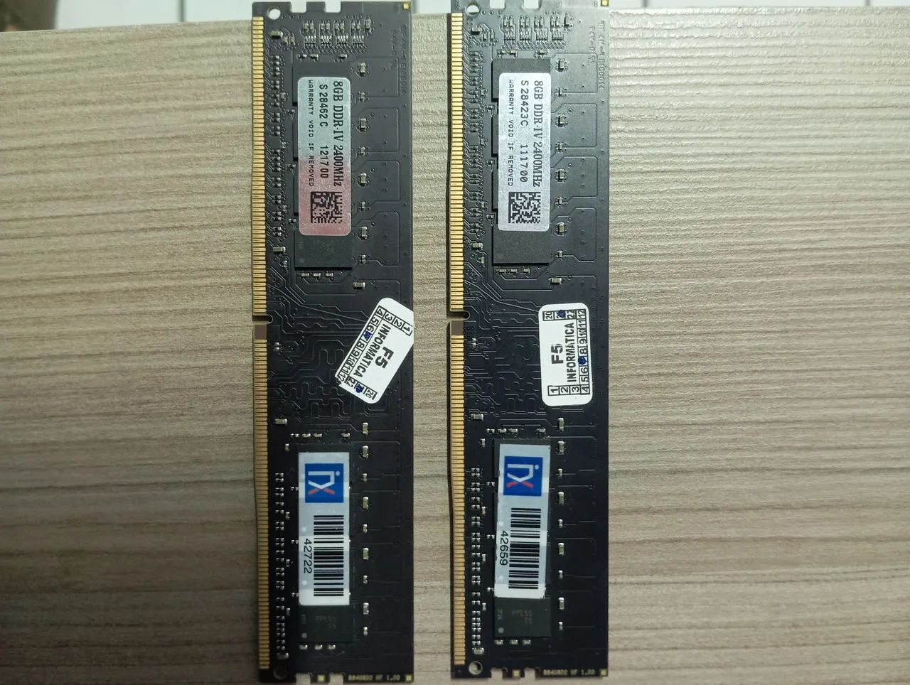 2 Pentes Memória ram 8gb DDR4