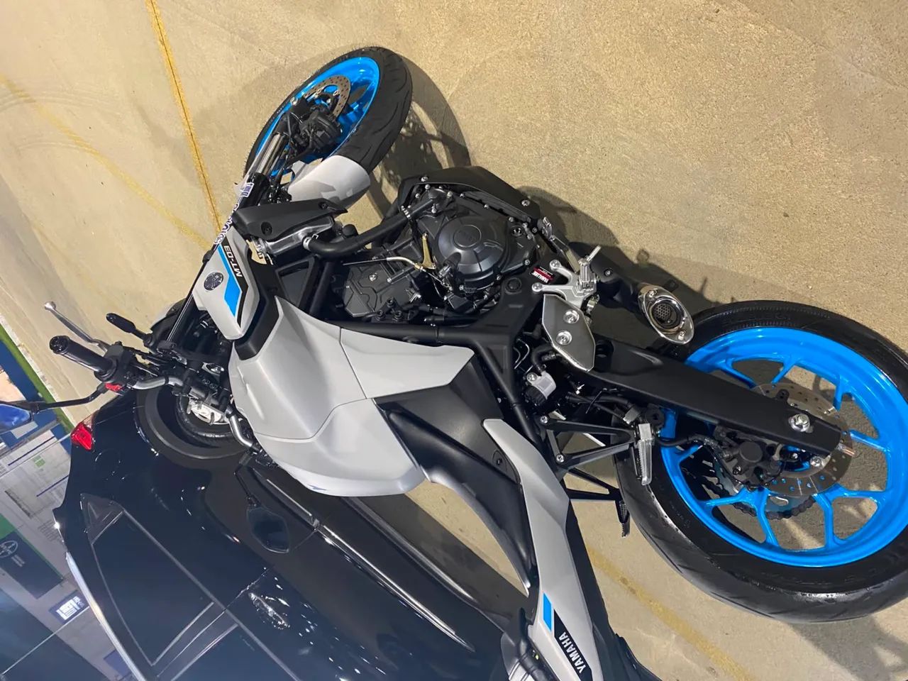 Moto MT03 - Foto 4