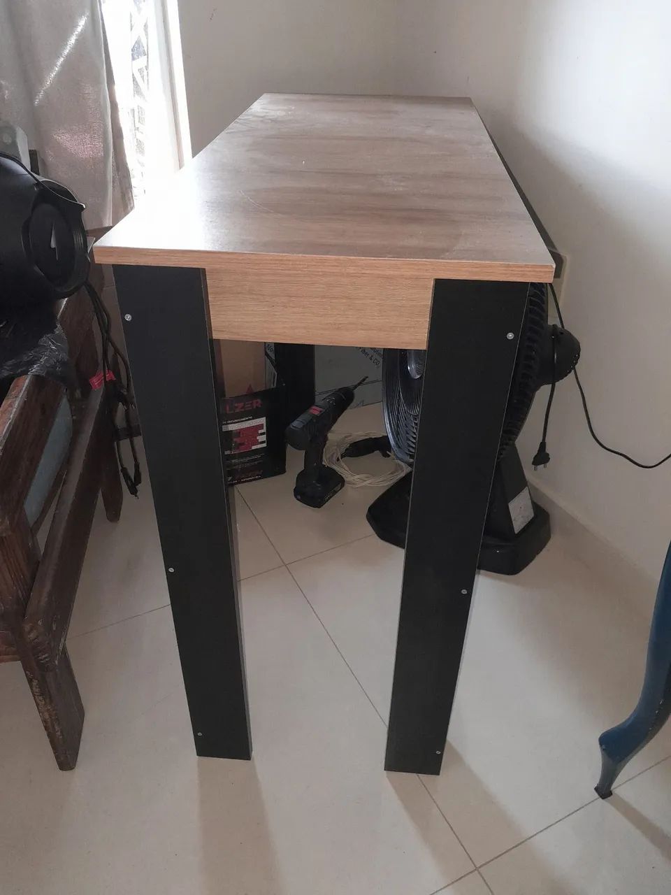 Mesa de estudo 90 x 39 x78 de altura nova - Foto 2