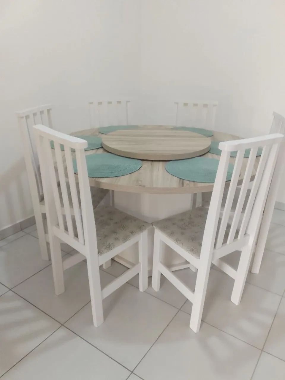 Mesa redonda para sala/cozinha com 6 cadeiras  - Foto 2
