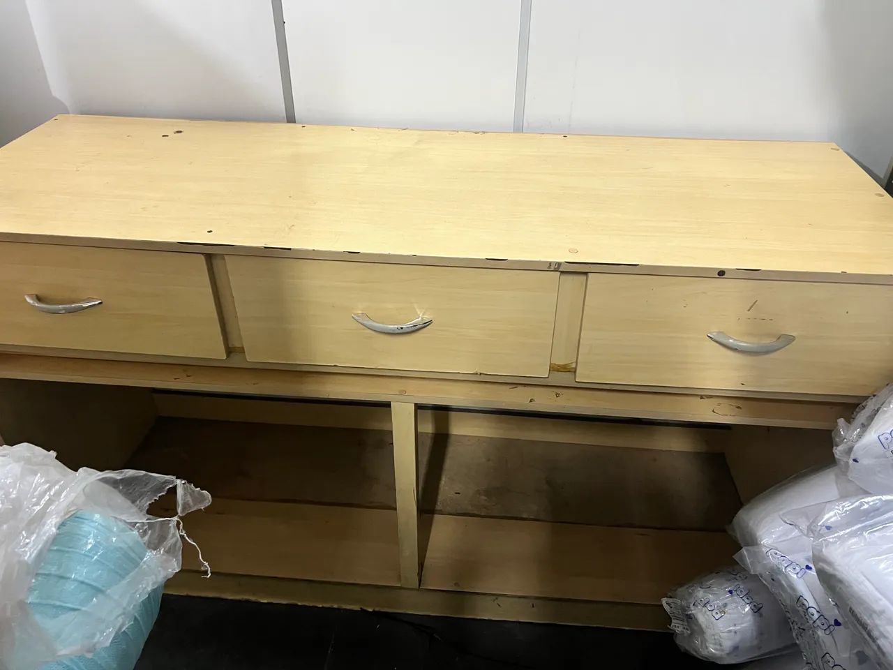 Vendo balcão mdf