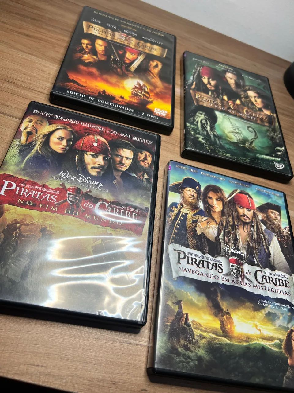 DVDs PIRATAS DO CARIBE