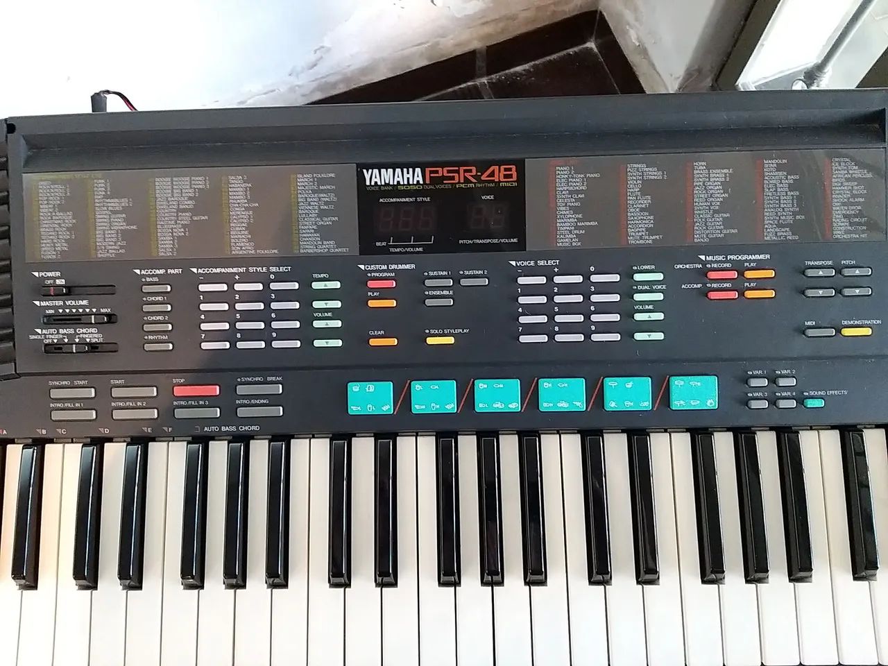 Teclado Yamaha PSR-48  - Foto 2
