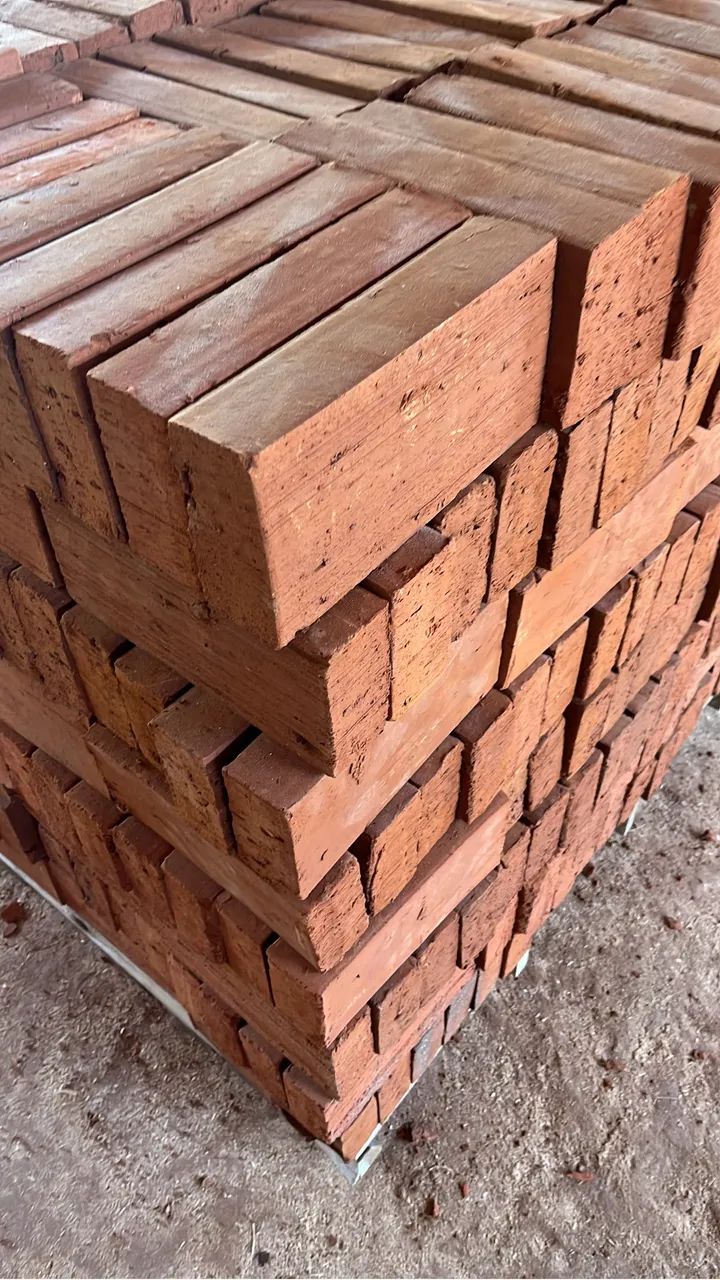 Solid brick.415079222508922880