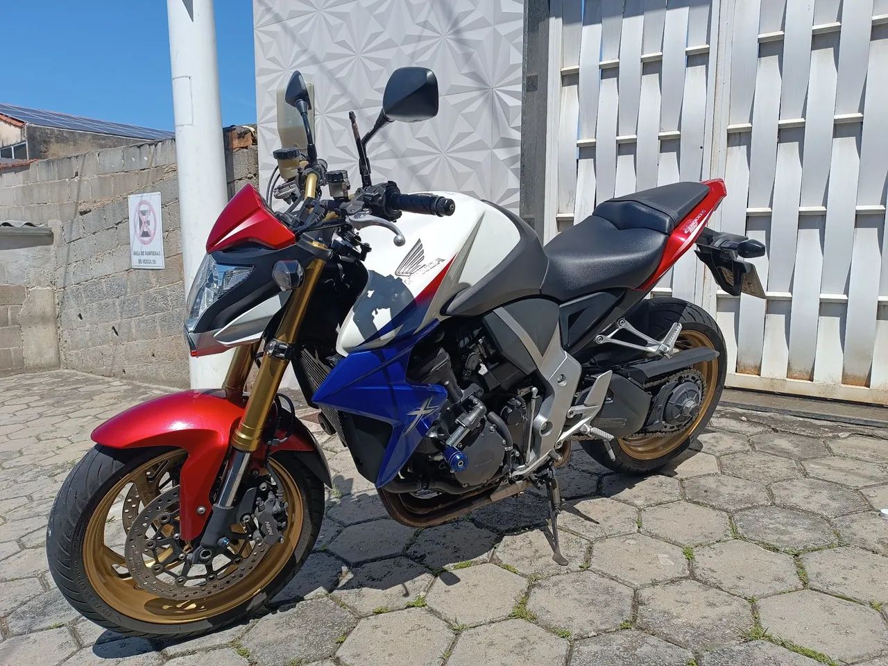 CB 1000R