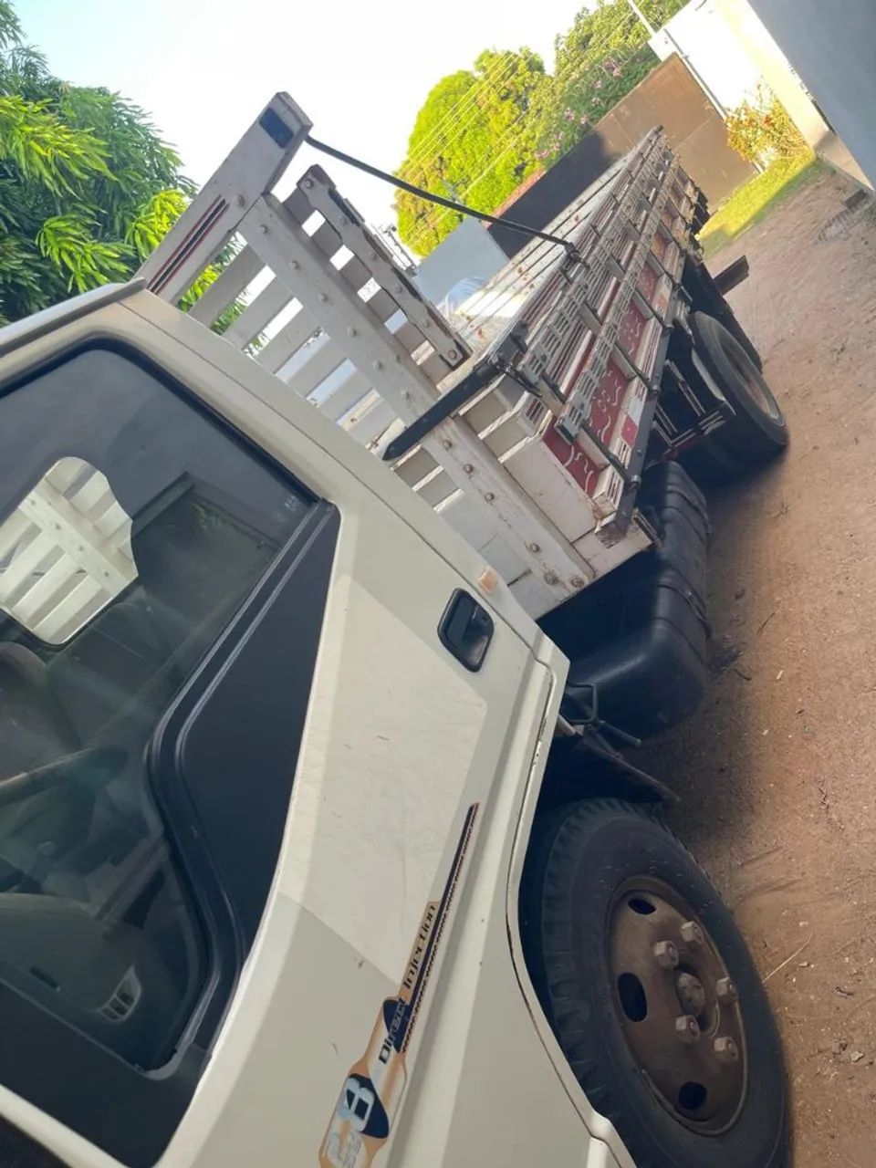 Caminhão Jmc 601  diesel 2.8 - Foto 5