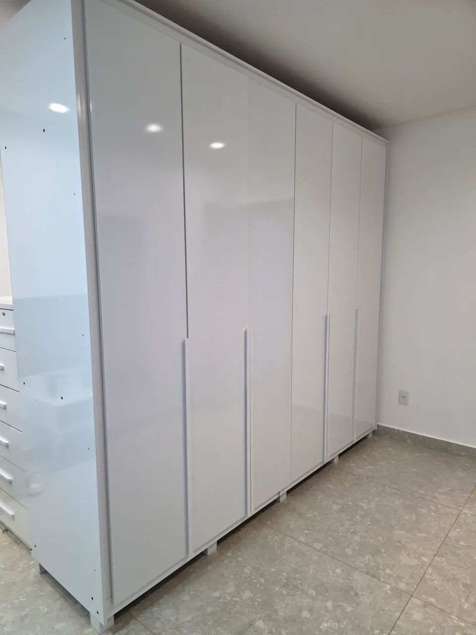 Guarda roupa 6 portas - Foto 2