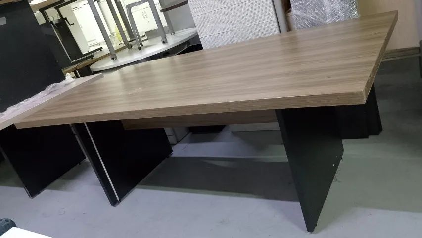 Mesa de Escritório para Reunião - Foto 3