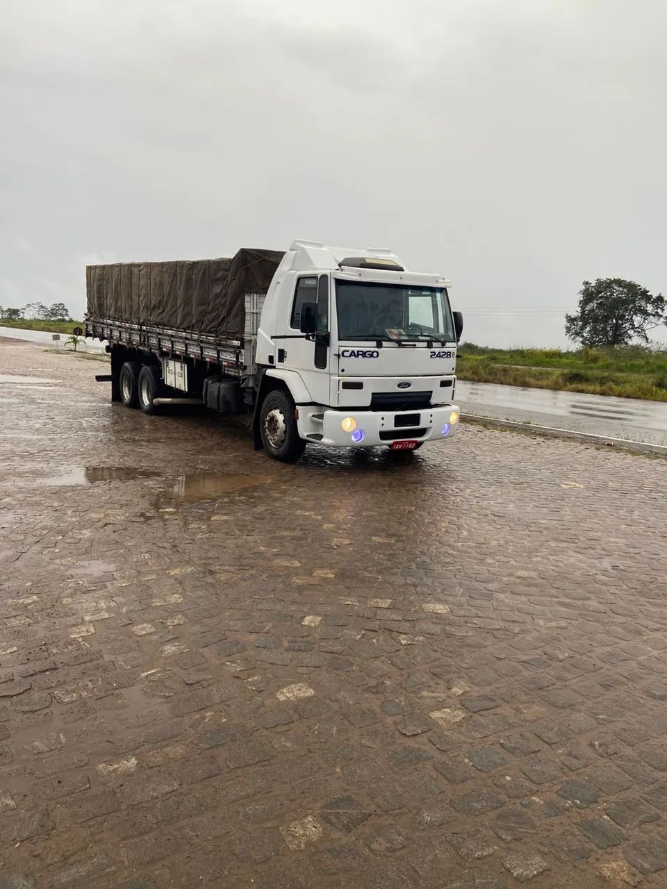Ford cargo 2010 , cabine leito