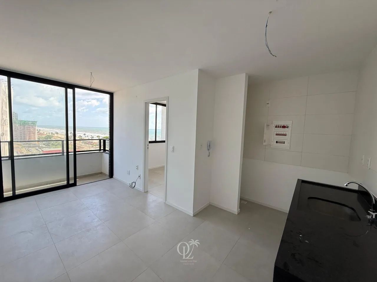 Apartamento Quarto/Sala com vista para o mar