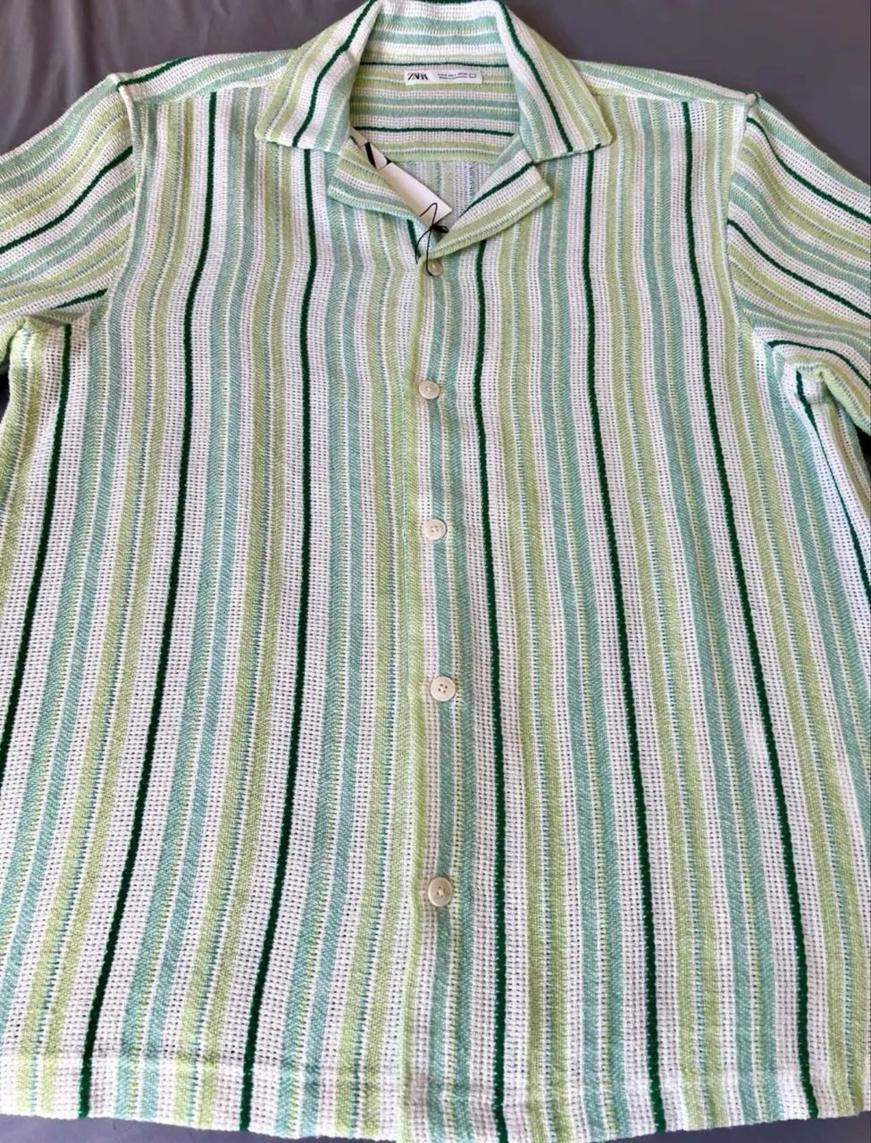 Camisa Listrada Verde e Branca P/M Zara - Foto 5