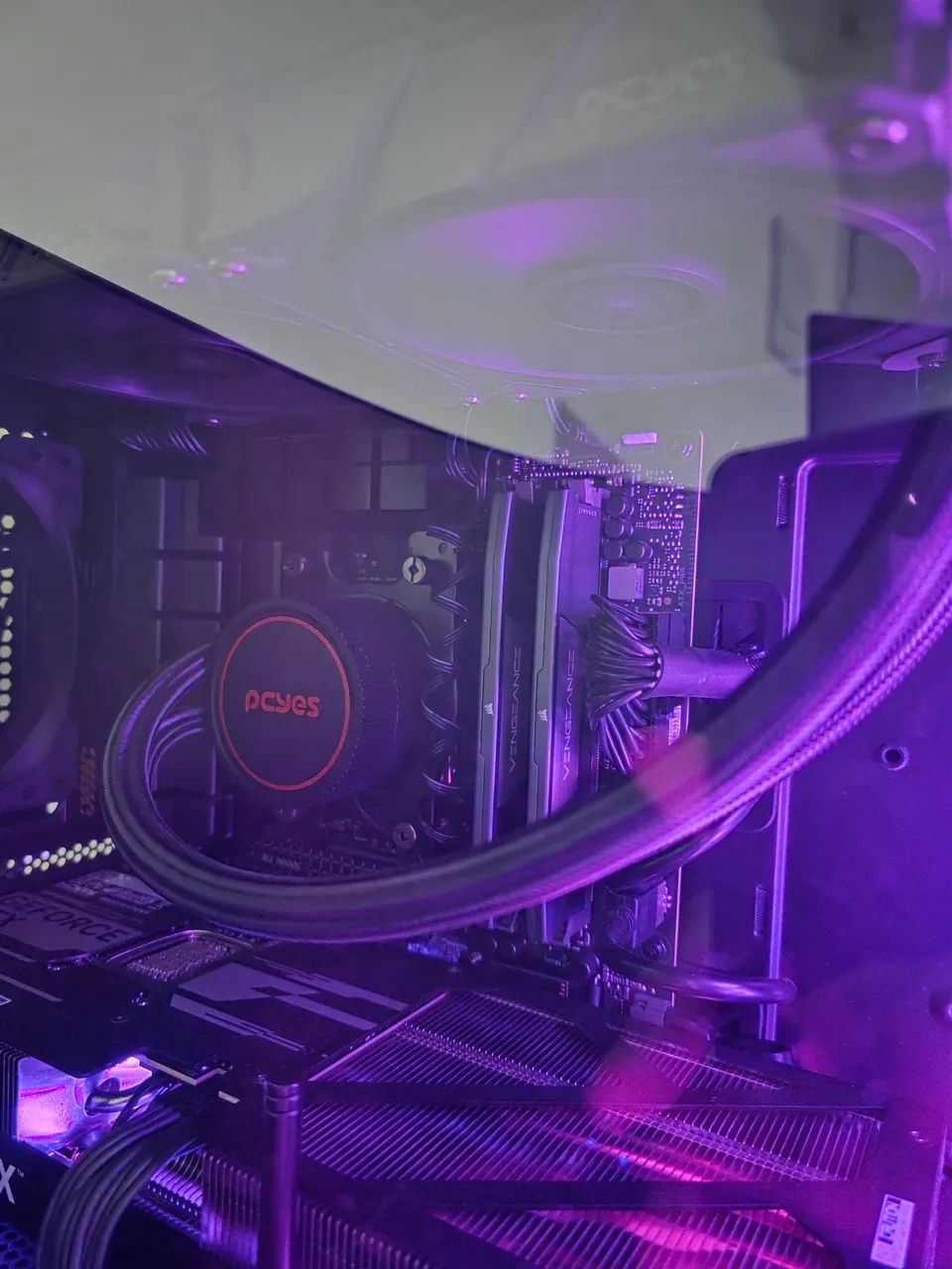 PC Gamer Ryzen 5 7600X + RTX5070 Ti - Foto 2