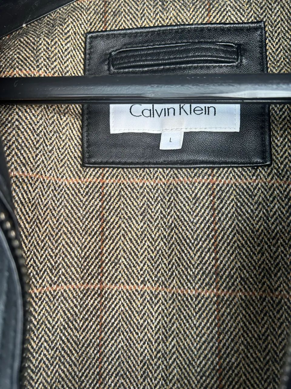 Casaco de couro legítimo Calvin Klein - Foto 3