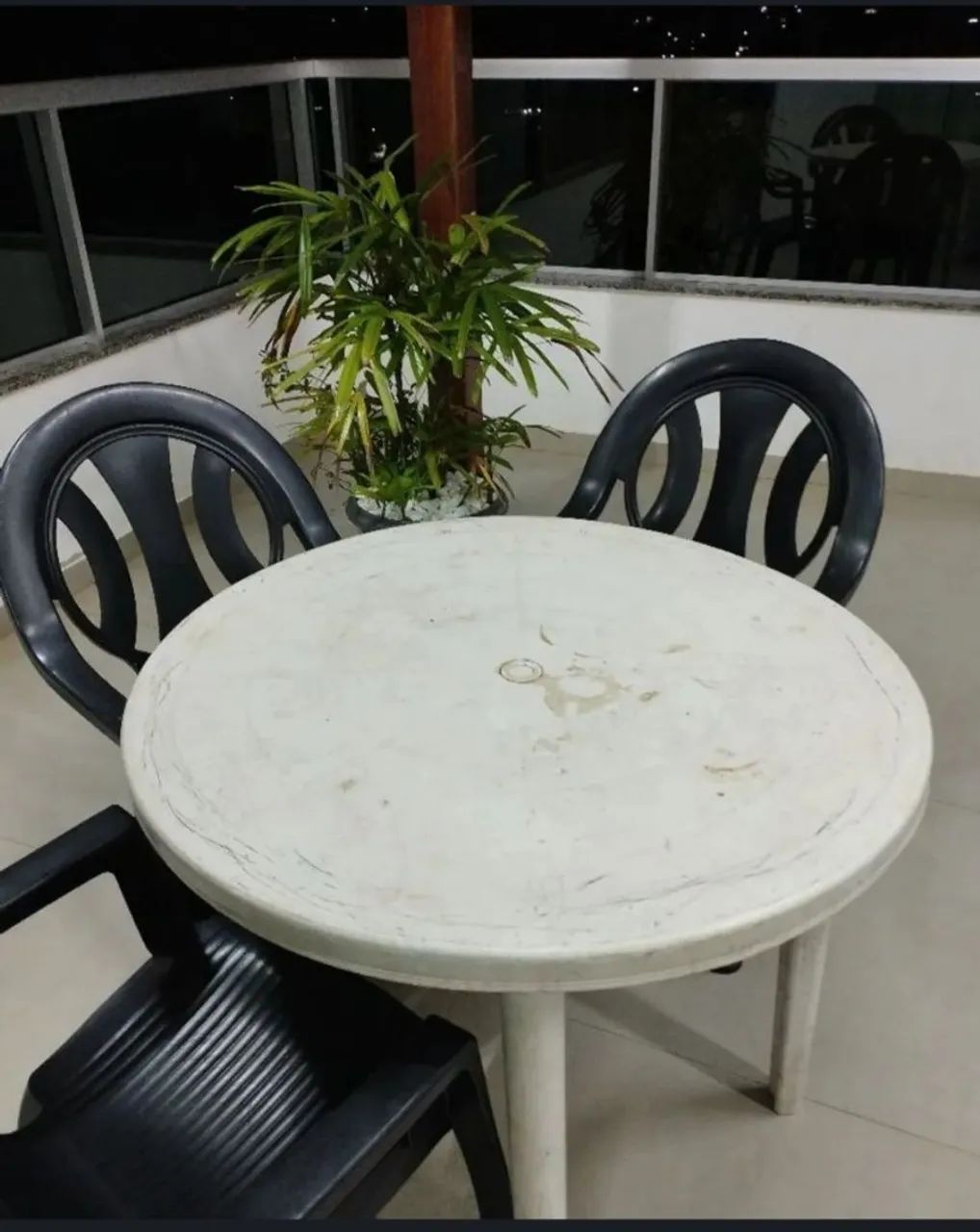 Cadeiras com mesa - Foto 5