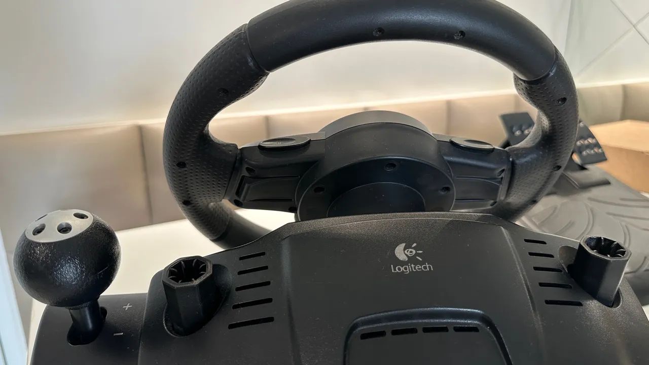 Volante Logitech Driving Force GT - Foto 5