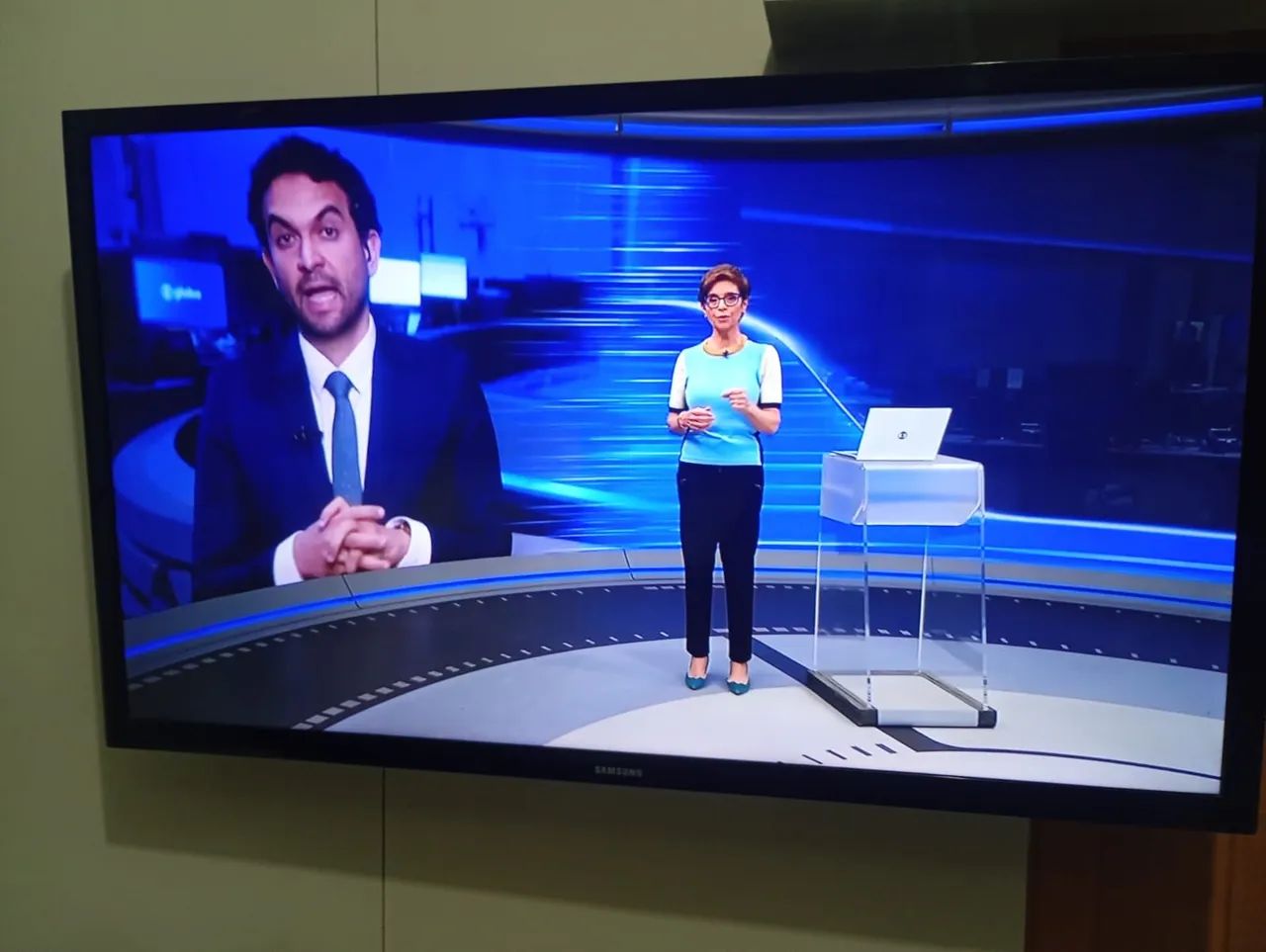 TV Led 32 polegadas Samsung  NÃO E SMARTV tem conversa no valor  - Foto 2