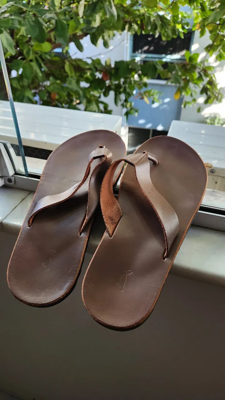 Chinelo Reserva Deck em couro
