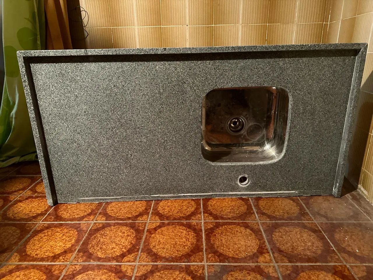 Pia de granito 1,20 x 0,60 com cuba  - Foto 2