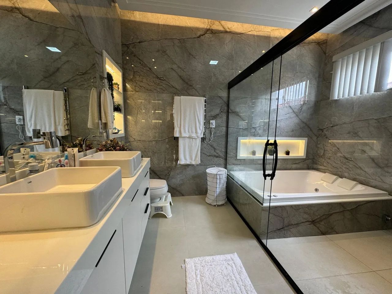 Casa triplex no Condomínio Firenze, 600m², 5 suítes  - Foto 5