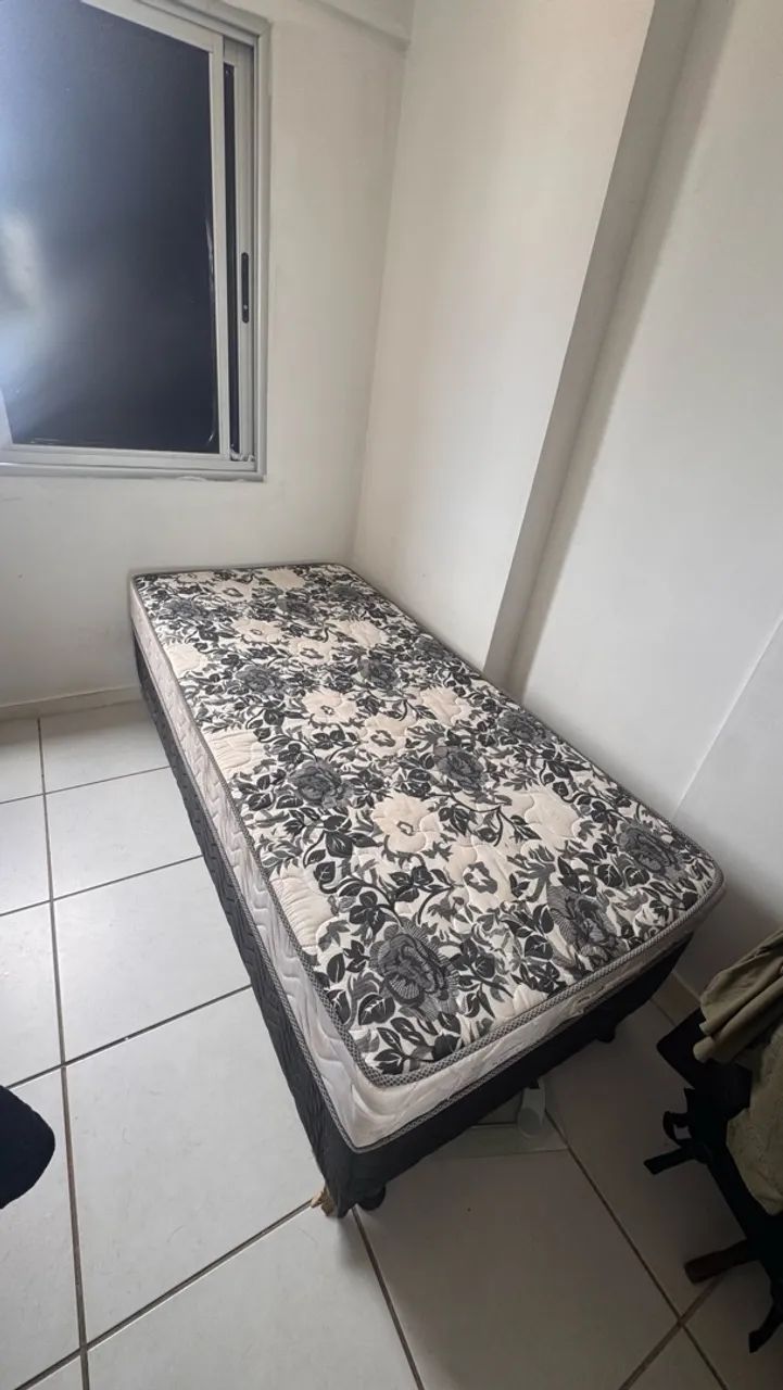CAMA BOX DE SOLTEIRO À VENDA  - Foto 2