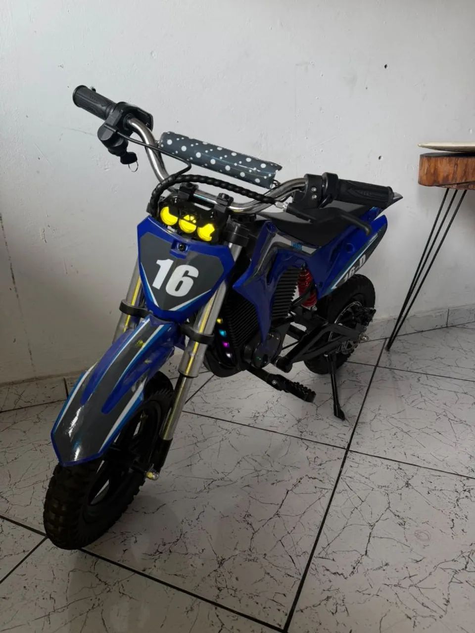 Mini moto elétrica 