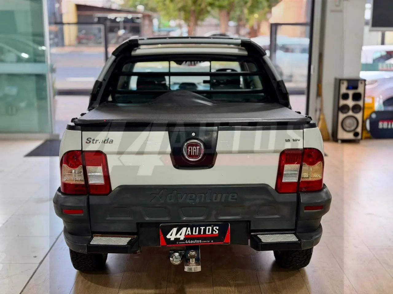 Fiat Strada Adventure1.8/ 1.8 Locker Flex CD 2013 - Foto 5