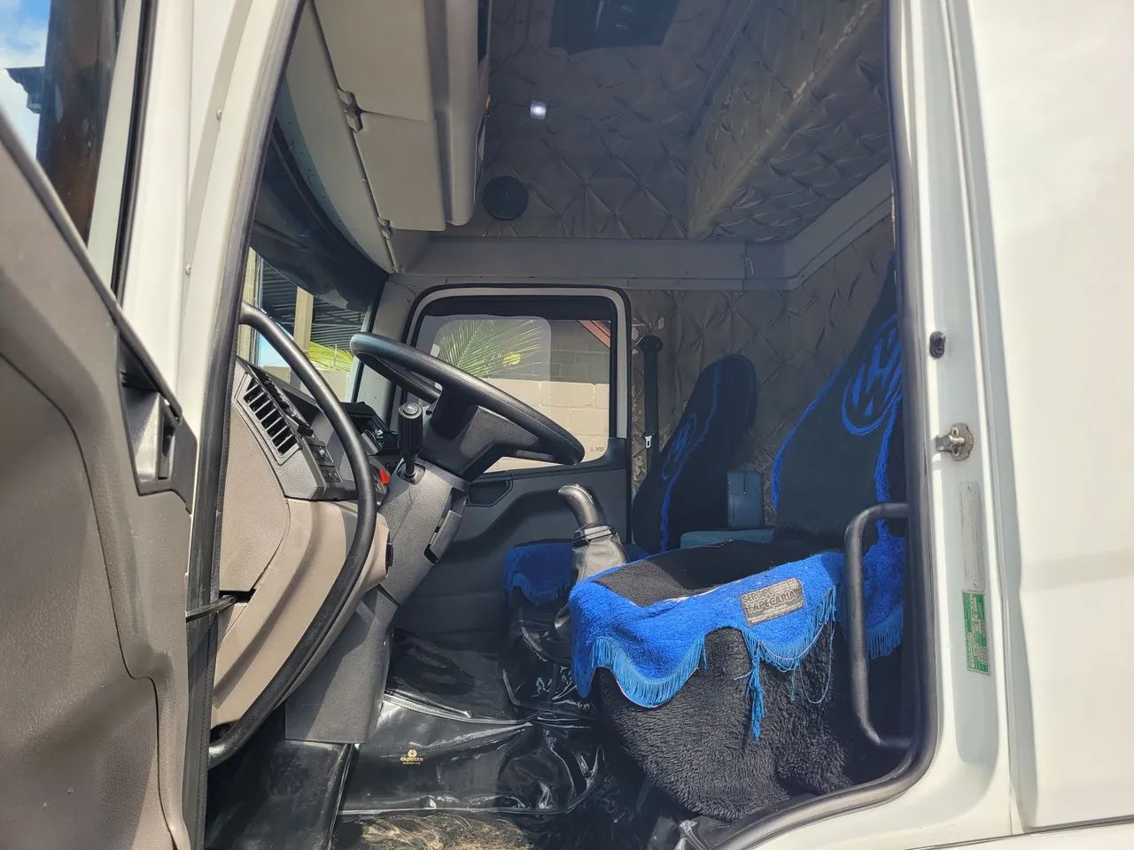 VW 24-280 Bitruck 8×2 2015 Cabine Leito Teto Alto | V-Tronic 6 Marchas - Foto 12