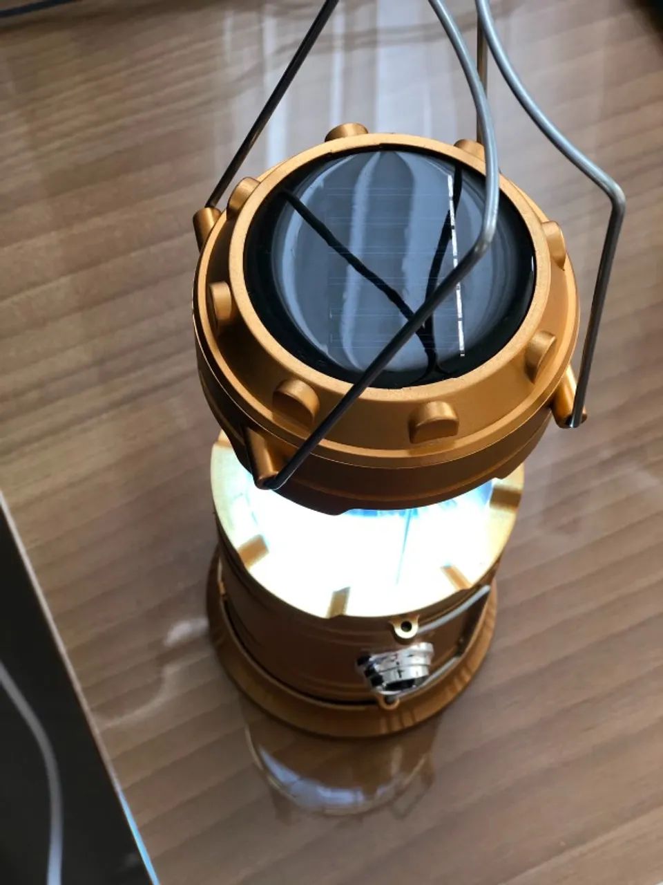 Lanterna Lampião recarregável luz solar e USB - Foto 4
