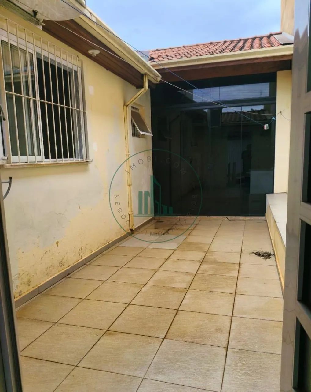 Casa no Centro c/ 3 Dorms, 2 Banheiros e Potencial comercial - Foto 3