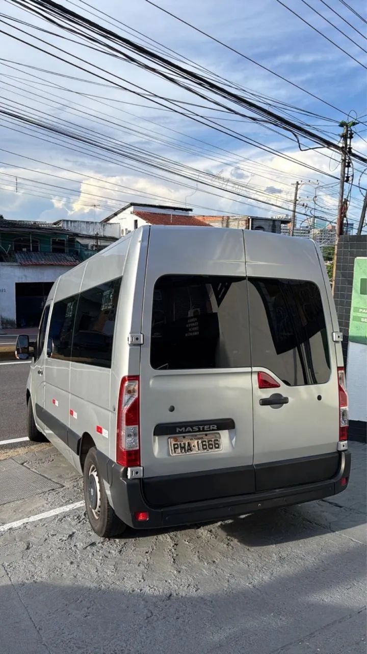 Alugo van master 16 lugares  - Foto 3