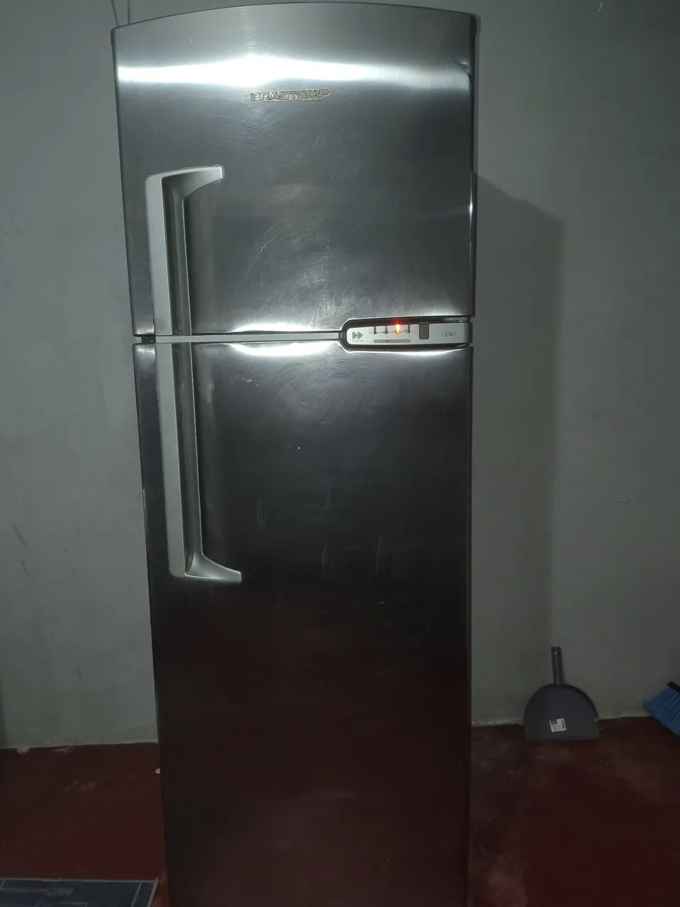 Vendo geladeira 