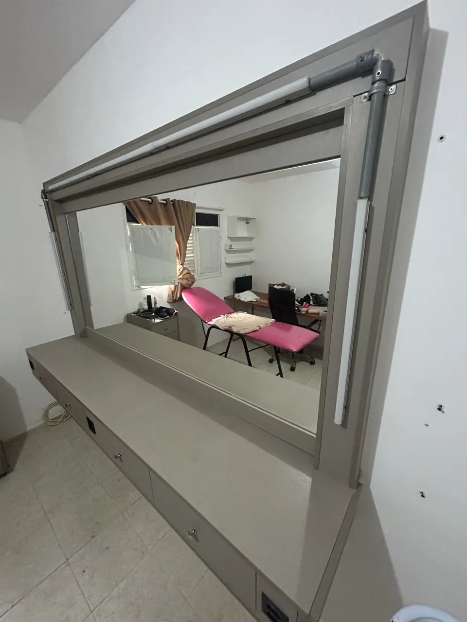 Bancada para salão com espelho  - Foto 3