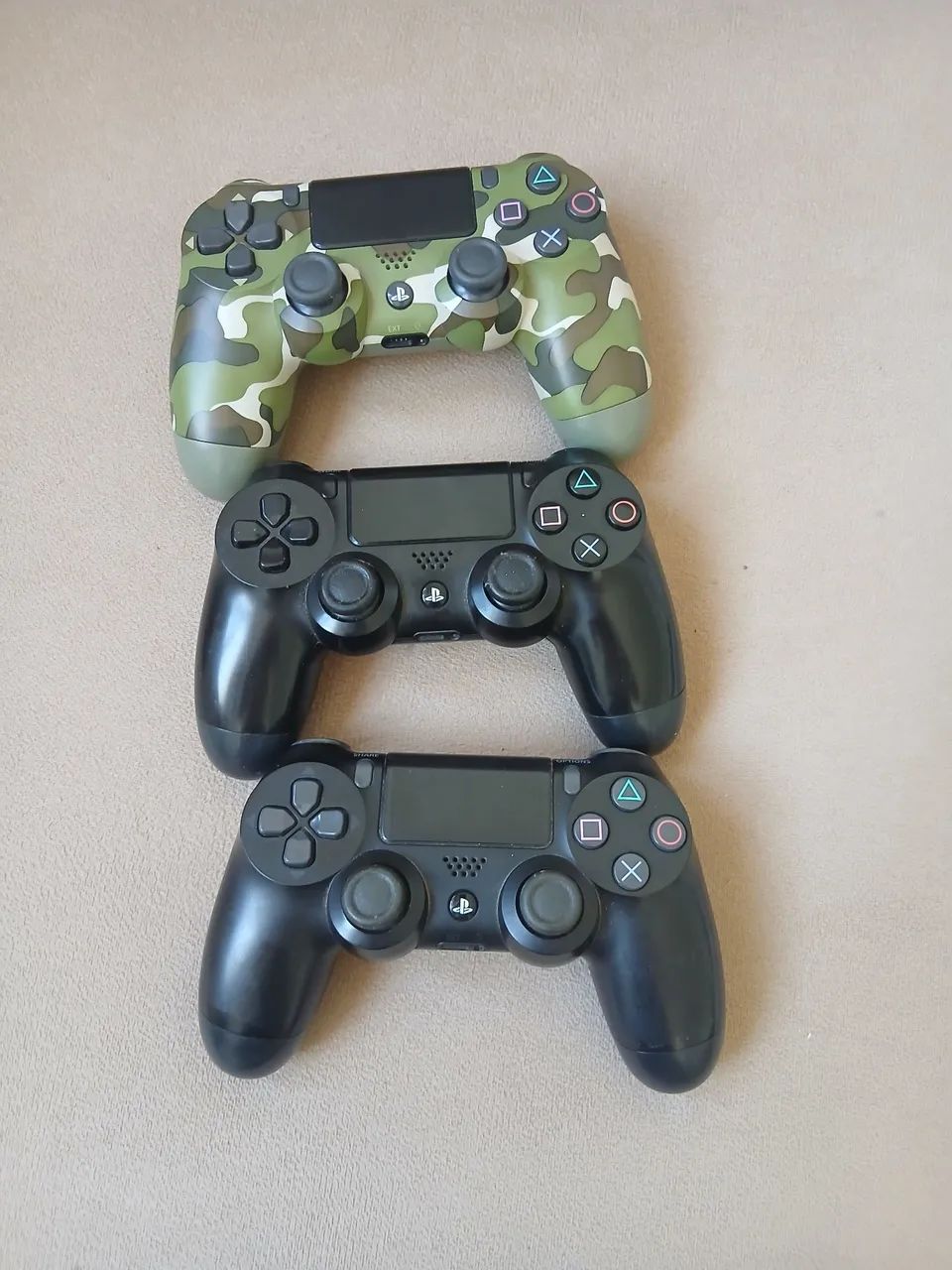 Controle ps4 ( 3 controles com defeito) 