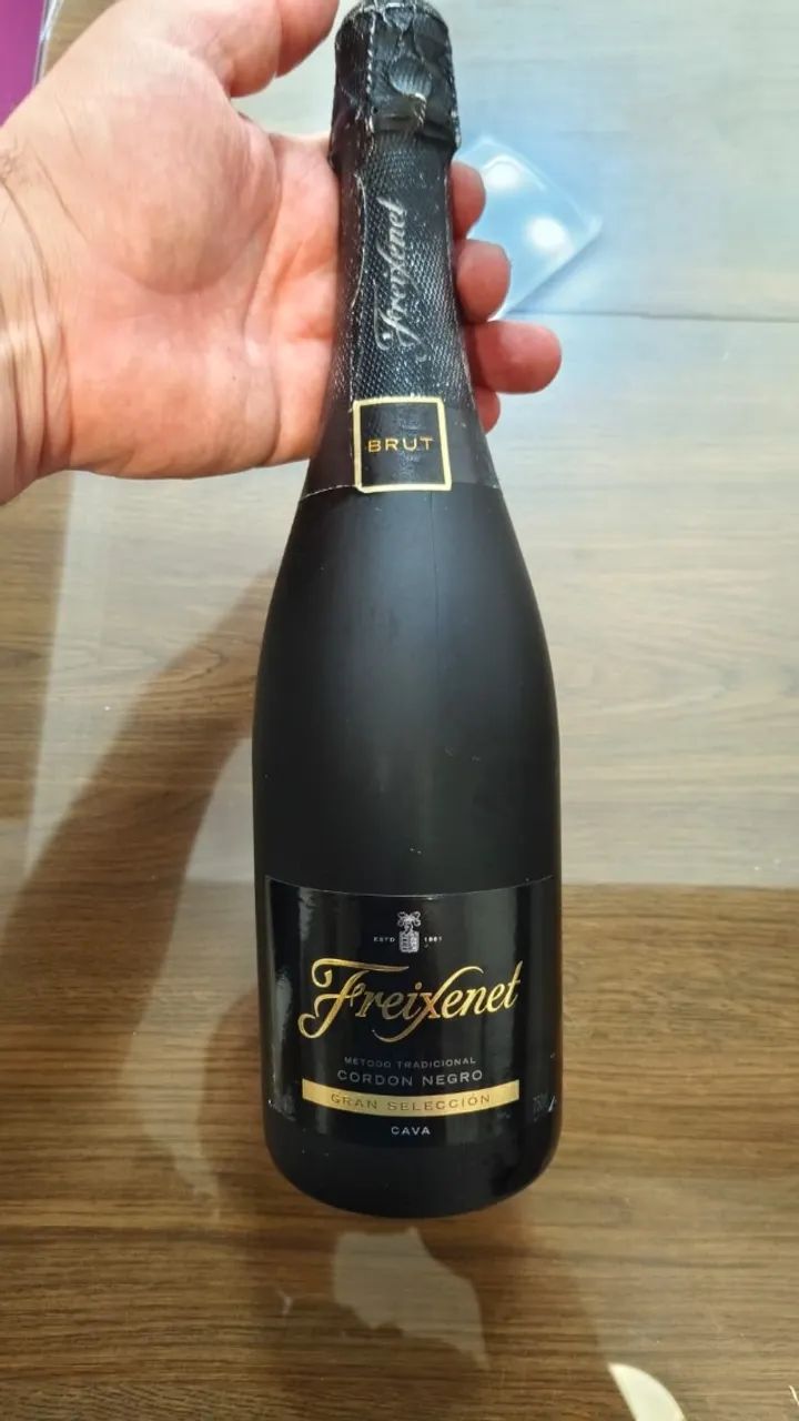 Espumante Cava Freixenet Cordon Negro Brut 750ml - Foto 3