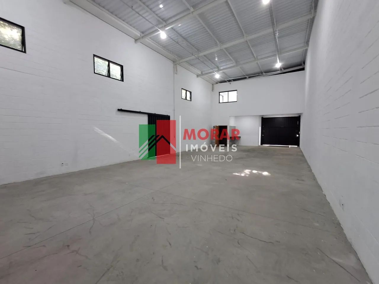 Galpão Comercial para Alugar no Vale das Figueiras  Vinhedo/SP