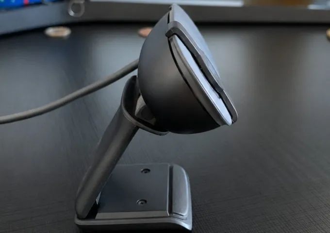Webcam Full HD Logitech Brio 100 - Grafite - Foto 3