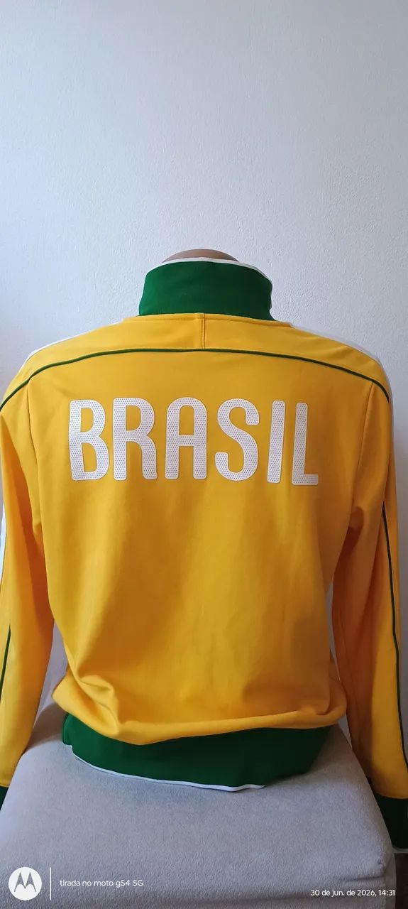 Belíssima Jaqueta Hino Seleção Brasileira Nike original 2010 Tam G - Foto 2