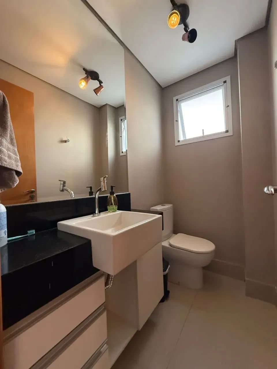 SOBRADO COM 3/4 À VENDA, COM 150M2 NO CONDOMÍNIO SOLAR DAS TORRES - Foto 4