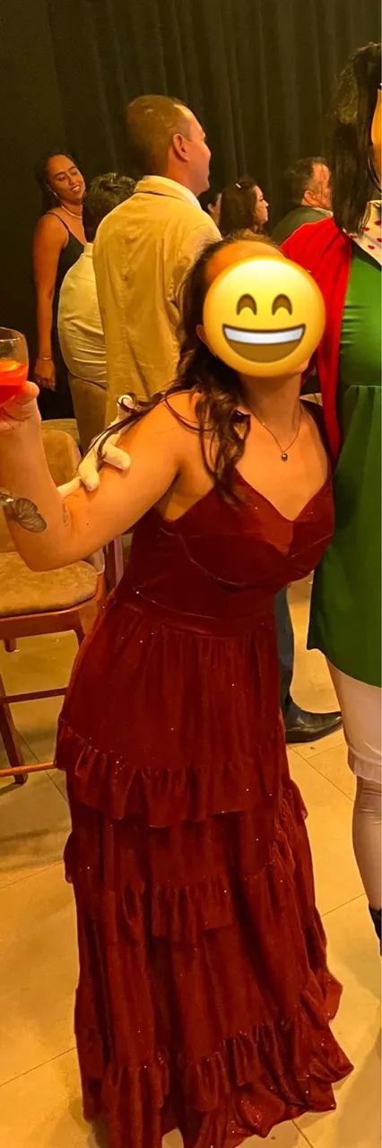 Vestido de festa Marsala com brilhos - Foto 3