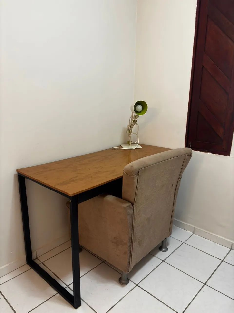 Mesa de estudo/escritório438561679449804801