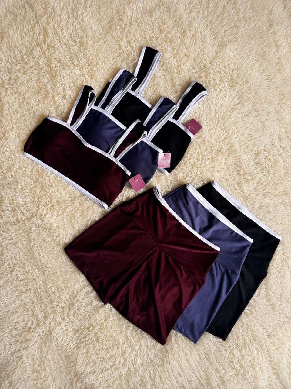 Conjunto short canelado acetinado 