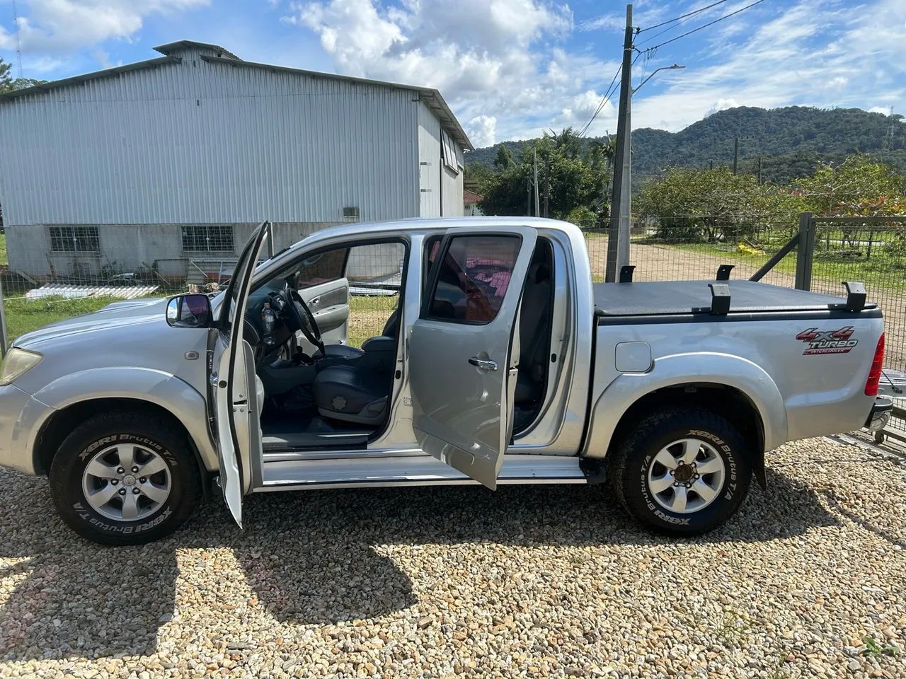 Toyota Hilux CD SRV 4X4 3.0 2011