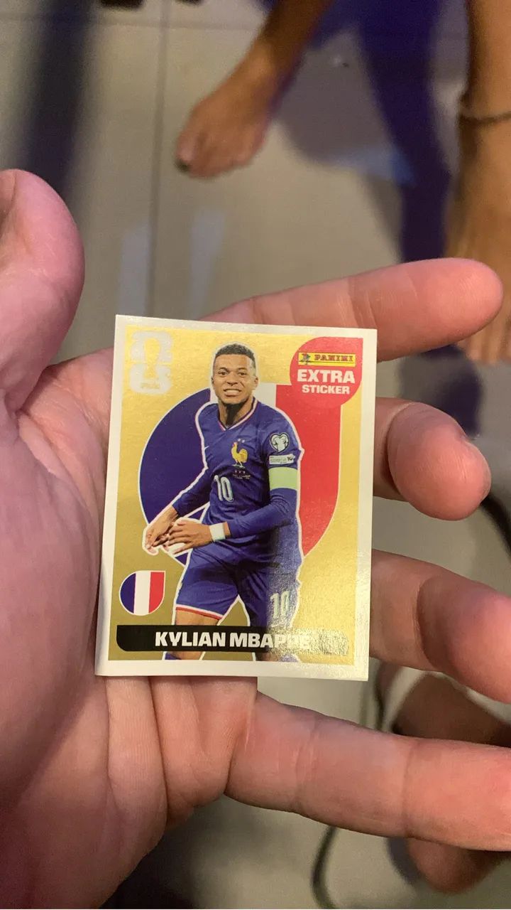 Figurinha Mbappé OURO 