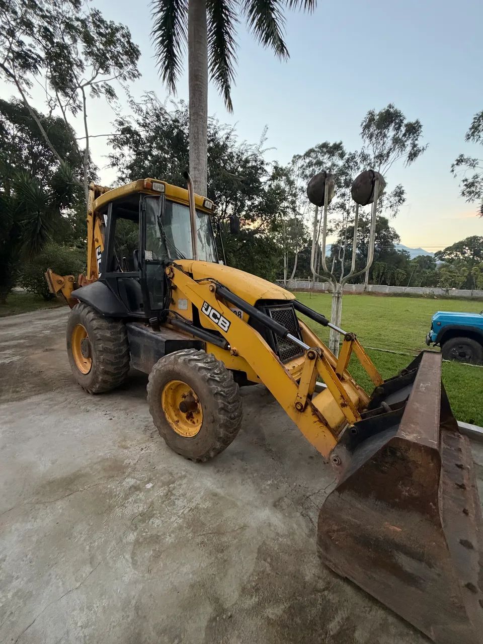 Retroescavadeira JCB 3c  - Foto 2