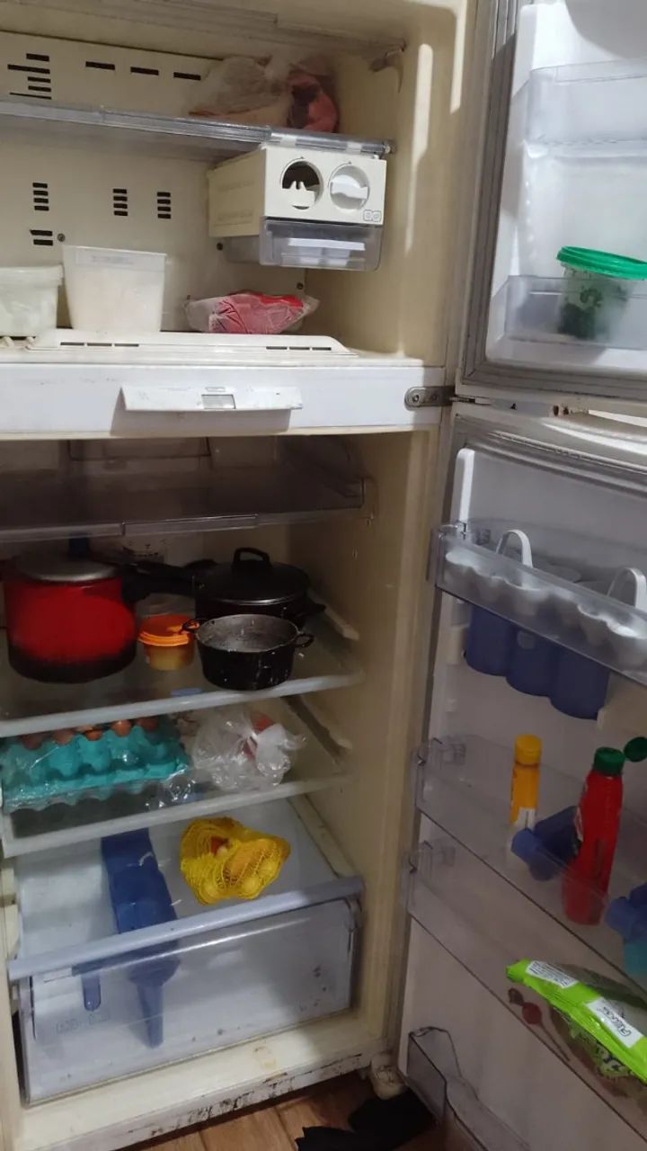 Geladeira e cama beliche  - Foto 4
