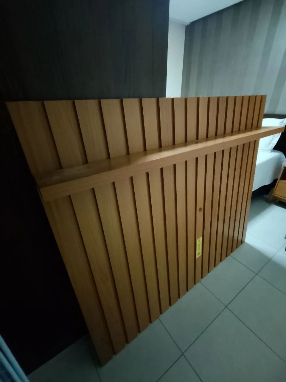 Painel ripado em MDf para TV