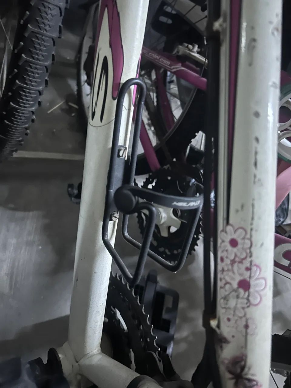 Bicicleta aro 26 com roda traseira com defeito - Foto 3