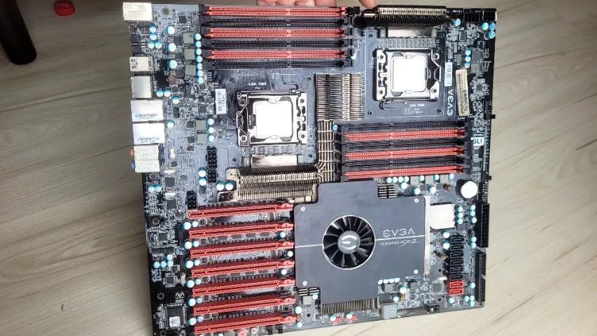 EVGA CLASSIFIED SR-2 + 2 xeon x5660 - Foto 3